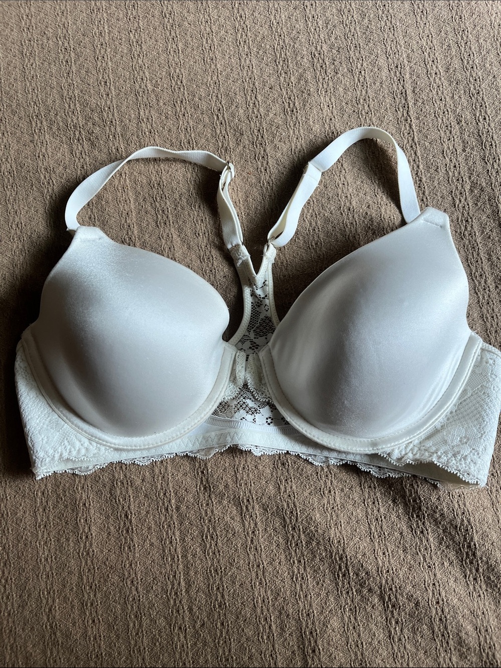 Smooth Lace-Back T-Shirt Bra